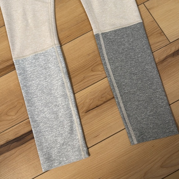 Outdoor Voices Cream and gray Colorblock leggings XS - Picture 3 of 8